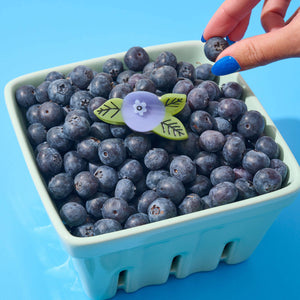 
                  
                    Load image into Gallery viewer, Mini Blueberry Hair Claw Clip
                  
                