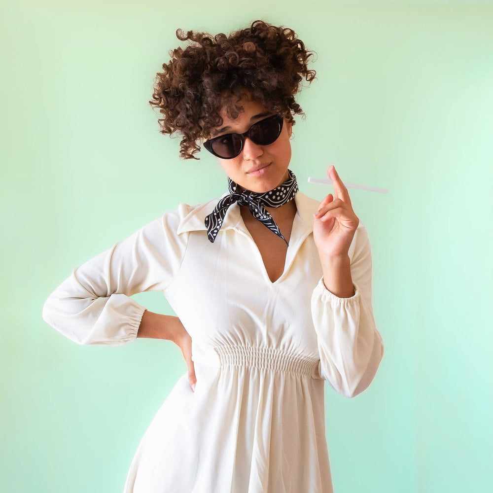 
                  
                    Load image into Gallery viewer, Frenchie Sunglasses || Black
                  
                