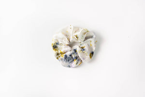 
                  
                    Load image into Gallery viewer, DYE KWEEN - Botanically Dyed Silk Scrunchie: Mulit/Artist Choice
                  
                
