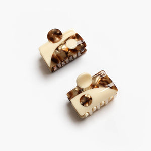 
                  
                    Load image into Gallery viewer, Women&amp;#39;s Small Hair Claw Set in Cream and Golden Brown
                  
                