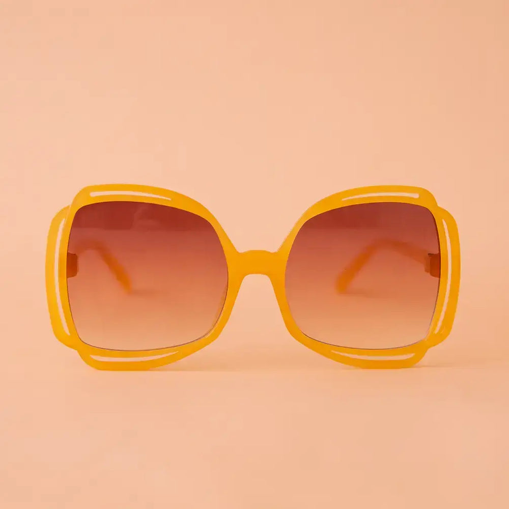 
                  
                    Load image into Gallery viewer, Sunshine Studios - Sofia Sunglasses: Champagne
                  
                