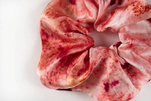
                  
                    Load image into Gallery viewer, DYE KWEEN - Botanically Dyed Silk Scrunchie: Mulit/Artist Choice
                  
                