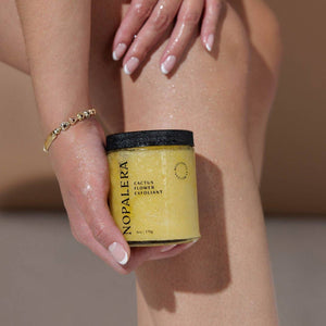 
                  
                    Load image into Gallery viewer, Cactus Flower Exfoliant - Mandarina
                  
                