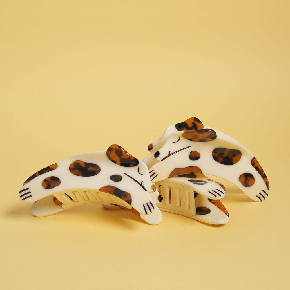 
                  
                    Load image into Gallery viewer, Tortie Puppy Dog Hair Claw in Cream and Tortoise Acetate
                  
                