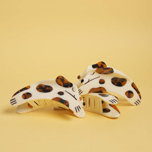 
                  
                    Load image into Gallery viewer, Tortie Puppy Dog Hair Claw in Cream and Tortoise Acetate
                  
                