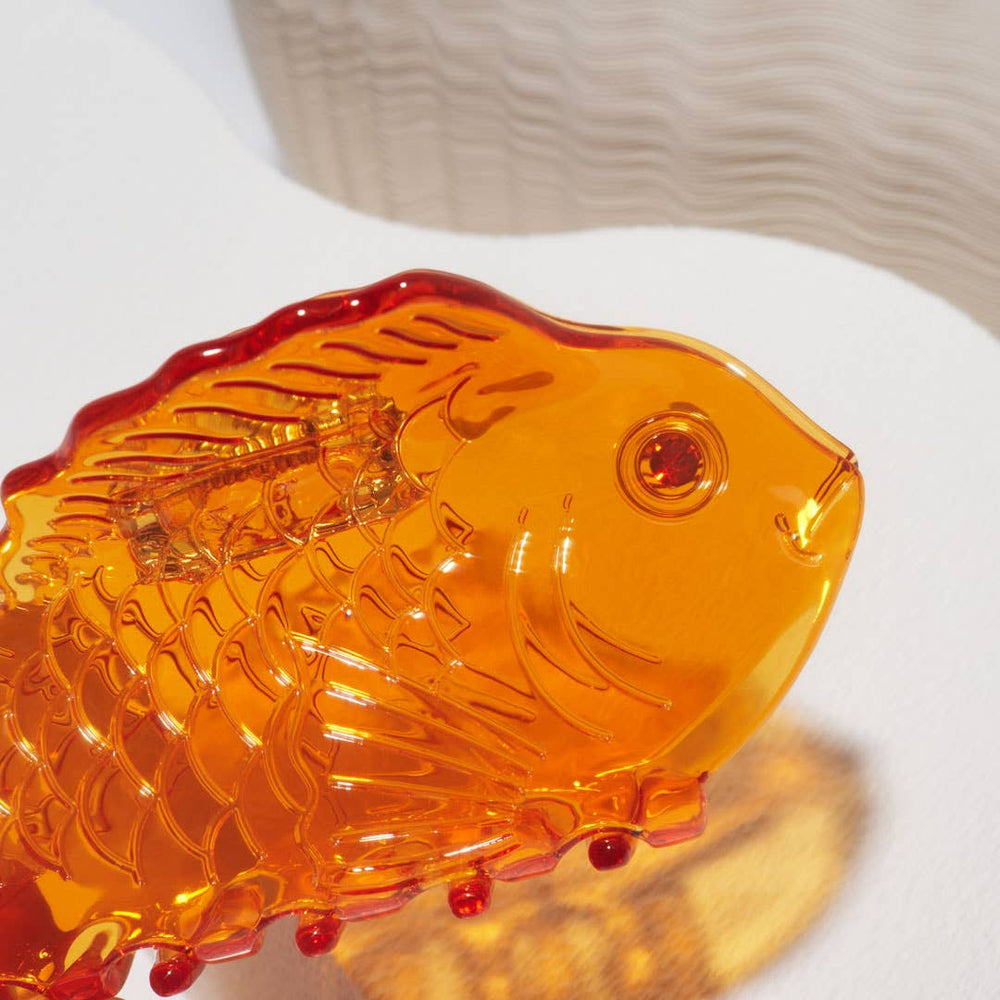 
                  
                    Load image into Gallery viewer, WINONA IRENE - Sea Bream Clear Orange Acetate Ocean Fish Hair Claw Clip
                  
                