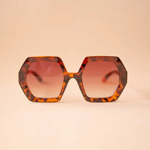 
                  
                    Load image into Gallery viewer, Iris Sunglasses : Tortoise
                  
                