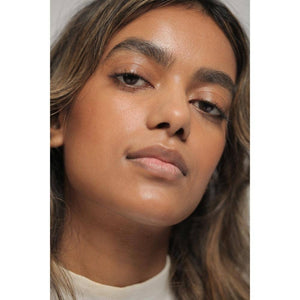 
                  
                    Load image into Gallery viewer, HYDRA HIGHLIGHTER STICK // FACE + BODY
                  
                
