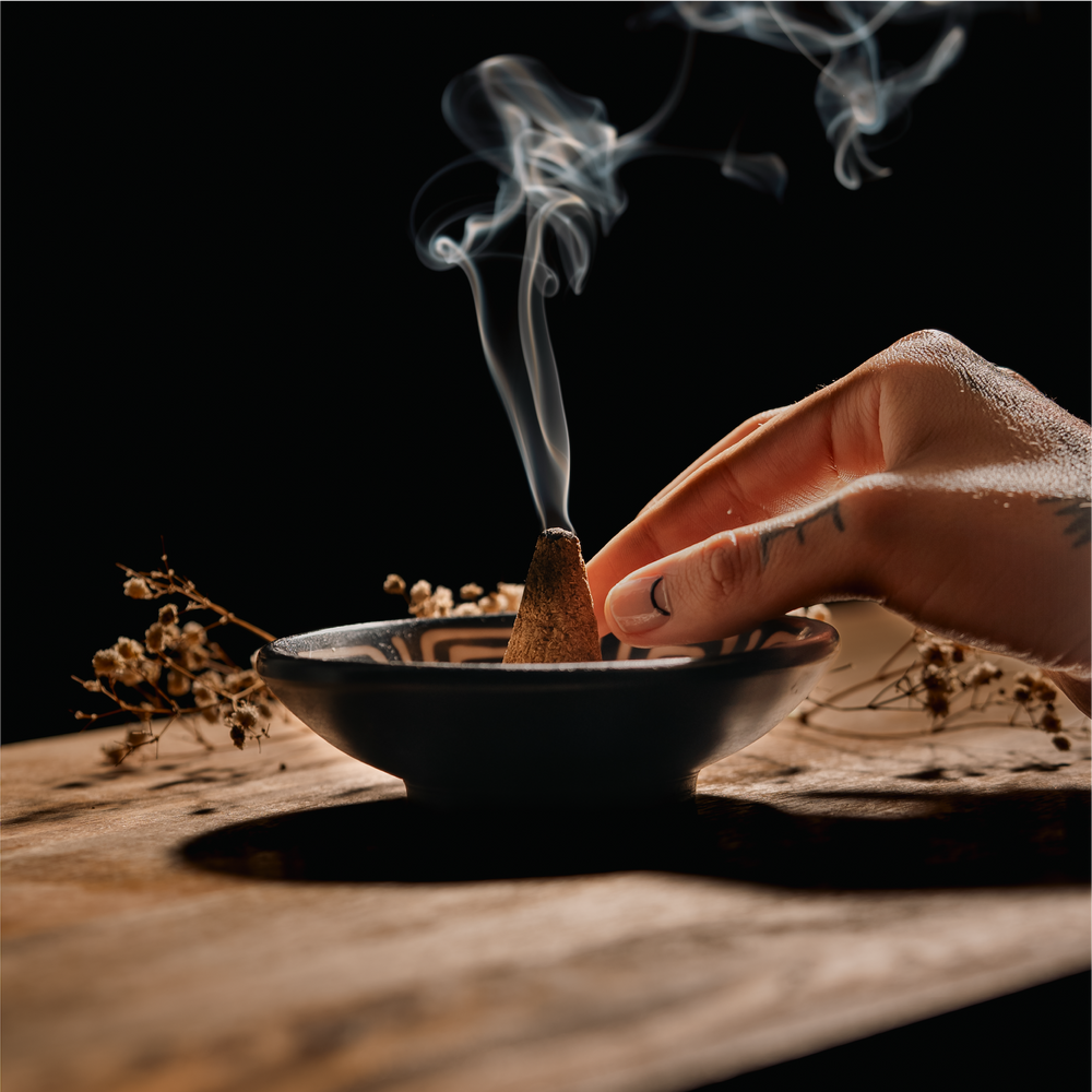 
                  
                    Load image into Gallery viewer, Premium Palo Santo  Incense Cones
                  
                