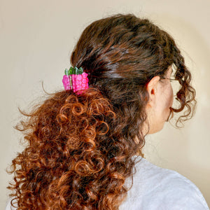 
                  
                    Load image into Gallery viewer, Mini Raspberry Hair Claw Clip
                  
                