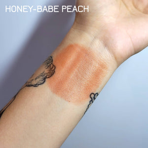 
                  
                    Load image into Gallery viewer, Terra Stoma - BEAUTY STICK - Multi-Use Pigment: Honey-Babe Peach
                  
                