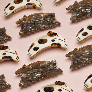 
                  
                    Load image into Gallery viewer, Tortie Puppy Dog Hair Claw in Cream and Tortoise Acetate
                  
                