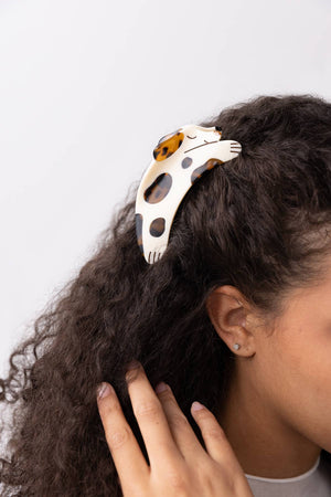 
                  
                    Load image into Gallery viewer, Tortie Puppy Dog Hair Claw in Cream and Tortoise Acetate
                  
                