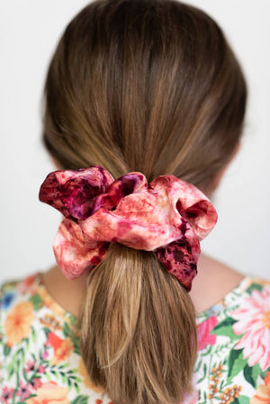 
                  
                    Load image into Gallery viewer, DYE KWEEN - Botanically Dyed Silk Scrunchie: Mulit/Artist Choice
                  
                