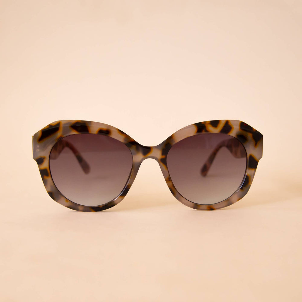 
                  
                    Load image into Gallery viewer, Donna Sunglasses : Leopard
                  
                