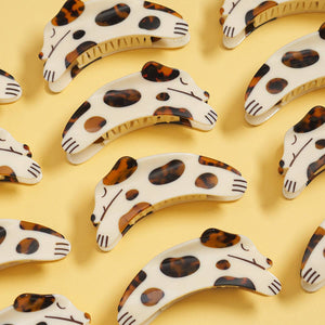 
                  
                    Load image into Gallery viewer, Tortie Puppy Dog Hair Claw in Cream and Tortoise Acetate
                  
                
