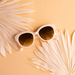 
                  
                    Load image into Gallery viewer, Sunshine Studios - Donna Sunglasses - Pina Colada
                  
                